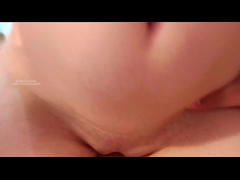 ❤️ Spanje v sestrini sobi in tako sem se zbudila ❤️❌ Porno pri nas ️❤